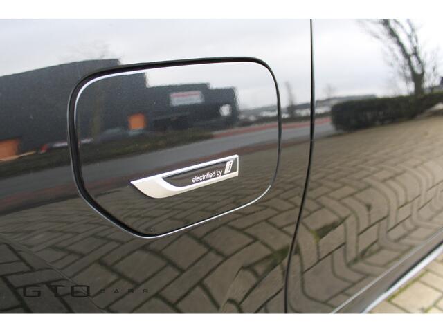 BMW 3-SERIE 330e M-Sport | Laser | Pano | HUD | Harman Kardon | Park Pakket | Trekhaak