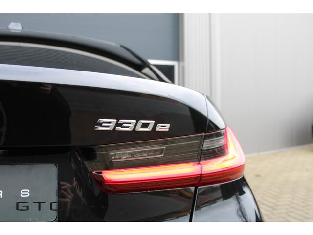 BMW 3-SERIE 330e M-Sport | Laser | Pano | HUD | Harman Kardon | Park Pakket | Trekhaak