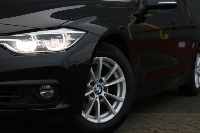 BMW 3-SERIE 318i Corporate Lease Executive NAP | Automaat |