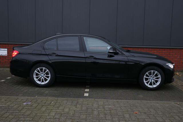 BMW 3-SERIE 318i Corporate Lease Executive NAP | Automaat |