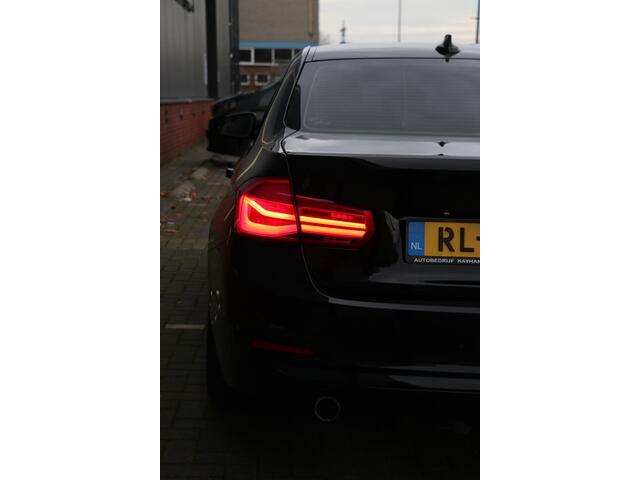 BMW 3-SERIE 318i Corporate Lease Executive NAP | Automaat |