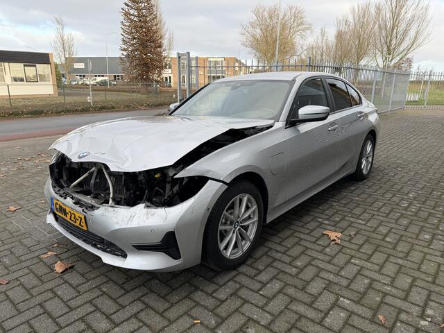 BMW 3-SERIE 330e High Executive