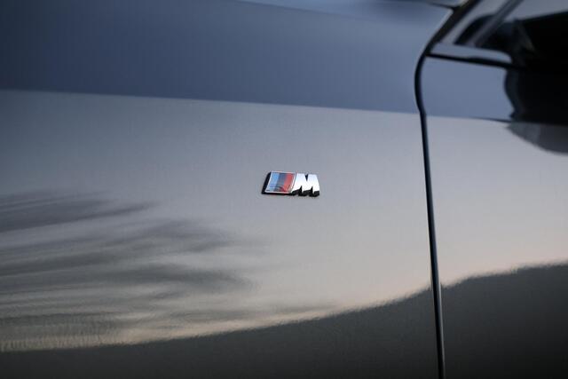 BMW 3-SERIE 320i xDrive Executive Edition 2e eigenaar | M-Pakket | Schuif-/kanteldak | Standkachel | Hifi | Camera | Adap Cruise | Elektr. Trekhaak | Stuur verwarmd | Stoelverwarming | Alarm kl.3 | Etc.