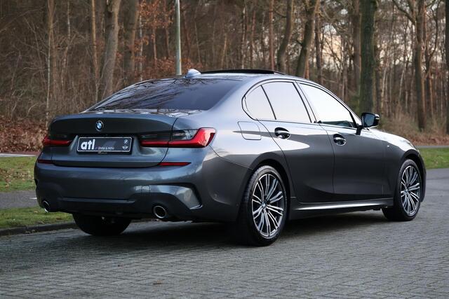 BMW 3-SERIE 320i xDrive Executive Edition 2e eigenaar | M-Pakket | Schuif-/kanteldak | Standkachel | Hifi | Camera | Adap Cruise | Elektr. Trekhaak | Stuur verwarmd | Stoelverwarming | Alarm kl.3 | Etc.