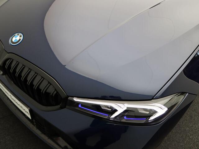 BMW 3-SERIE Touring 320e M Sportpakket Pro | Travel Pack | Innovation Pack | Comfort Pack | Entertainment Pack | Trekhaak | Comfort Access | Elektrisch Verstelbare Stoelen | Driving Assistant Professional | Harman Kardon | 19''