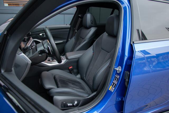 BMW 3-SERIE Touring 330e M-Sport 292PK | LCI | Pano | Head Up | Laser Led | Memory | Keyless | 20" | Apple & Android Carplay | 4-Zone Clima | Stoelverwarming | Side Assist | 50 Jahre | Privacy Glas | DAB | Carplay | ¤78.088 N.P |