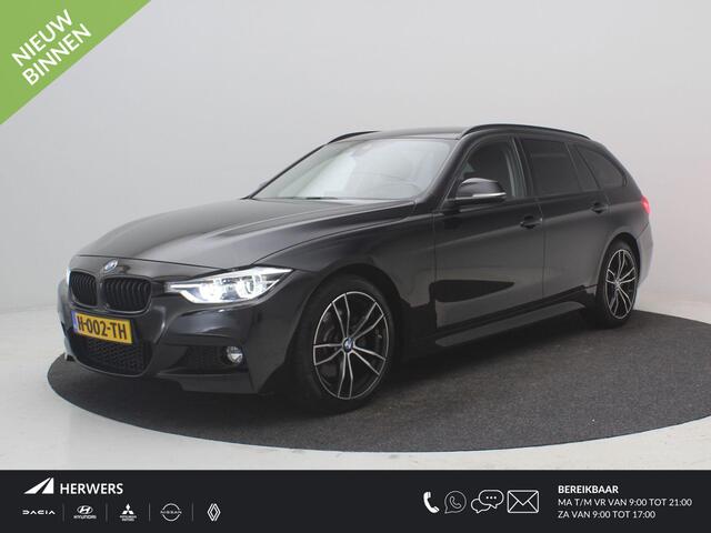 BMW 3-SERIE Touring 330i xDrive High Executive 8AT AUTOMAAT / 252PK / AWD / Navigatie / Parkeersensoren Voor & Achter / Elektrische achterklep / Stoelverwarming voor / LMV / Historie aanwezig / 1ste Eigenaar 5 jaar in NL / 1800KG Trekgewicht / BMW Led lampen /