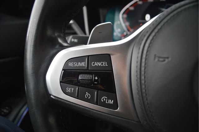 BMW 3-SERIE Touring 318i Executive M Sport Automaat / Sportstoelen / M Sportonderstel / Cruise Control / Live Cockpit Professional