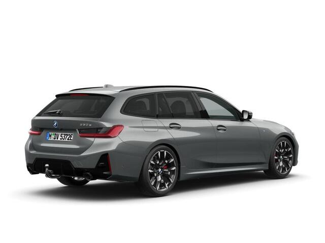 BMW 3-SERIE Touring 330e Individual Lak | M sportpakket Pro | Innovation Pack | Comfort Pack | Trekhaak | Panoramadak