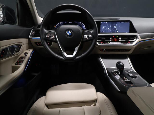 BMW 3-SERIE Touring 330e eDrive High Executive [CAMERA, MEMORY SEATS, HARMAN KARDON, APPLE CARPLAY, ANDROID AUTO, ADAPTIVE CRUISE, VOL LEDER, SPORTSTOELEN, NIEUWSTAAT]