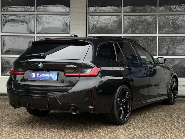 BMW 3-SERIE Touring 330e M SPORT PRO LCI | M STOELEN | MEMORY SEATS | PANORAMA | 360 CAMERA | 19 INCH LM VELGEN |