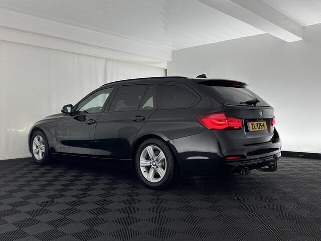 BMW 3-SERIE Touring 320d EDE Executive Aut. *PANO | LEATHER | FULL-LED | DIGI-COCKPIT | HEATED-SPORTSEATS | NAVI-FULLMAP | PRIVACY-GLASS | ECC | PDC | CRUISE | TOWBAR | 18''ALU*