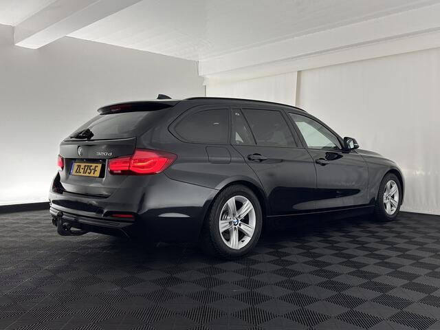 BMW 3-SERIE Touring 320d EDE Executive Aut. *PANO | LEATHER | FULL-LED | DIGI-COCKPIT | HEATED-SPORTSEATS | NAVI-FULLMAP | PRIVACY-GLASS | ECC | PDC | CRUISE | TOWBAR | 18''ALU*