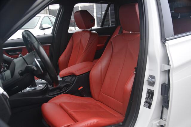 BMW 3-SERIE Touring 320i Edition M Sport Shadow Executive | Navigatie | Sportstoelen | Virtual-cockpit | Stoelverwarming | Camera | NL auto!! |