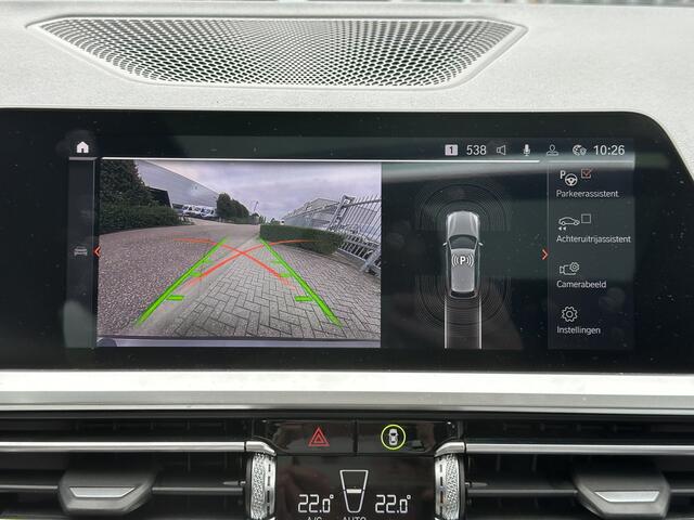 BMW 3-SERIE Touring 320i M sport Pano-Dak | LED | Stoelverw. | Spiegelpakket