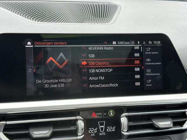 BMW 3-SERIE Touring 320i M sport Pano-Dak | LED | Stoelverw. | Spiegelpakket