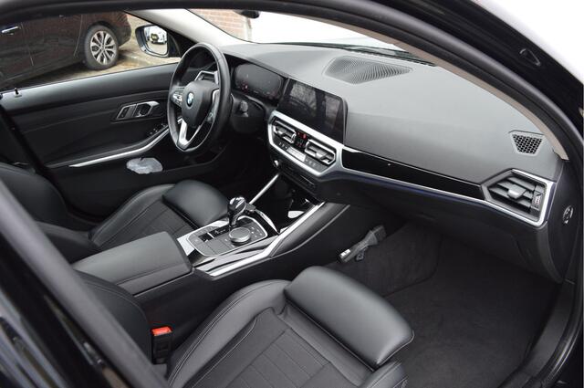 BMW 3-SERIE Touring 320i Exec. Ed. NL-Auto / Virtual cockpit / Led koplampen
