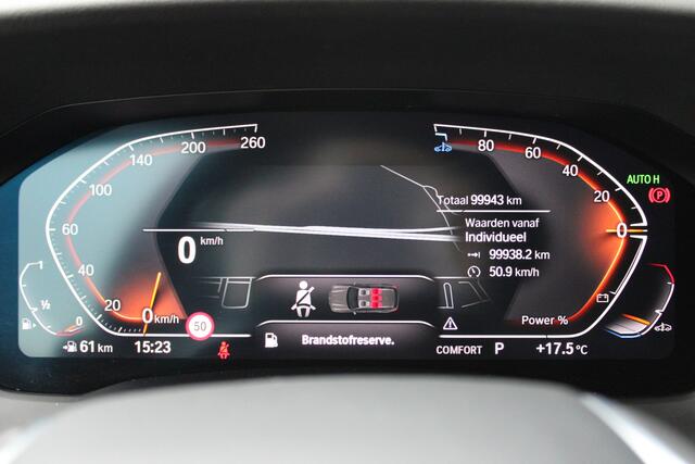 BMW 3-SERIE Touring 318i Executive Sport Line Automaat / Trekhaak / Sportstoelen / Comfort Access / Live Cockpit Professional / Stoelverwarming