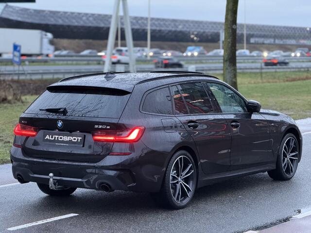 BMW 3-SERIE Touring 330e xDrive M-Sport Pano Laser Memory HUD