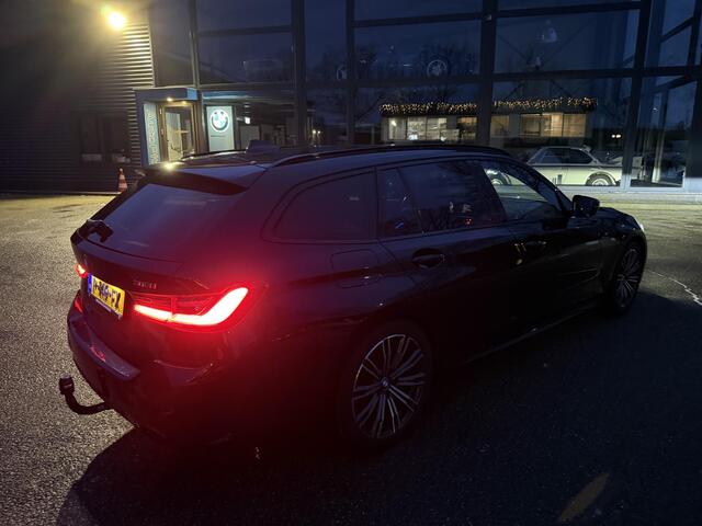 BMW 3-SERIE Touring 318i High Executive Edition M Sport | Afneembare trekhaak | Stoelverwarming | Origineel Nederlands geleverd (NAP) | Rijklaar geleverd incl. 12 maanden BOVAG-garantie