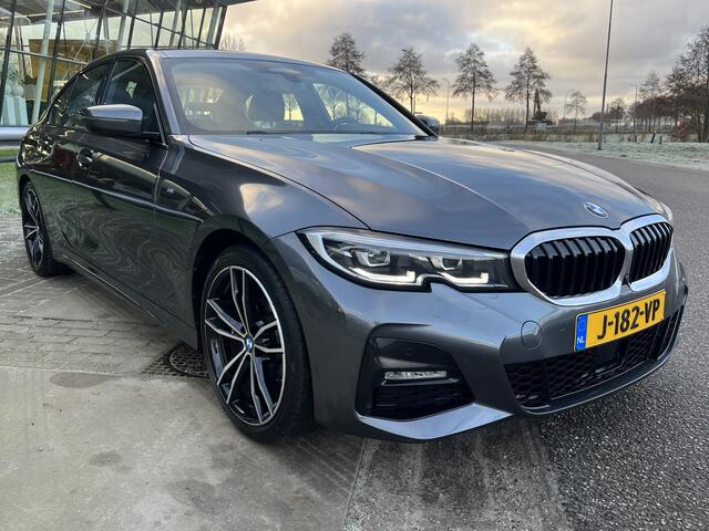 BMW 3-SERIE 320i 185PK High Executive Edition / M Sport / 1e Eig. / Adaptive Cruise / Stoel+Stuurverw. / Leder /