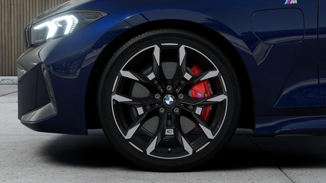 BMW 3-SERIE Touring 330e High Executive M Sport Automaat / Panoramadak / Trekhaak / Sportstoelen / Adaptieve LED / Active Cruise Control / Parking Assistant Plus / Comfort Access