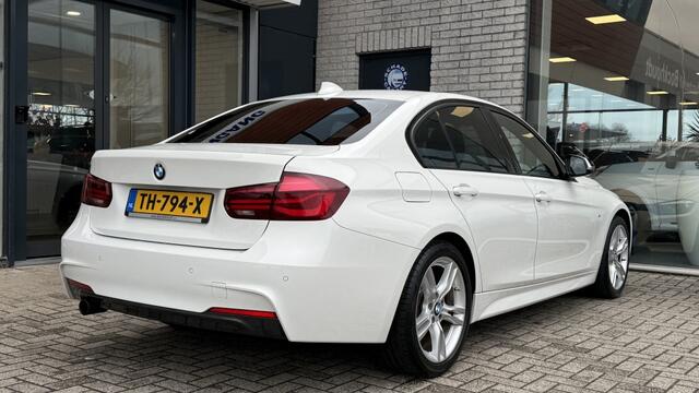 BMW 3-SERIE 318i M-Sport. Exec. | Navi | Leer | Stoelverwarming