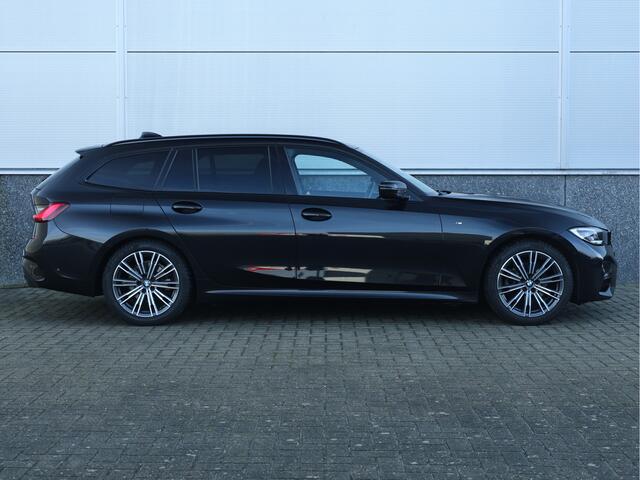 BMW 3-SERIE Touring 320i M Sport High Ex. Laser / HiFi / Leder / Camera /