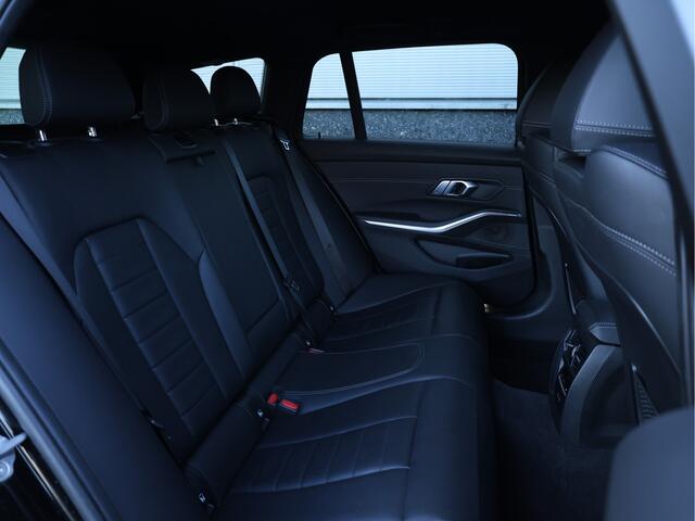 BMW 3-SERIE Touring 320i M Sport High Ex. Laser / HiFi / Leder / Camera /
