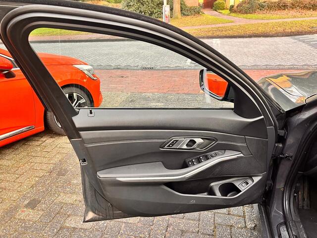 BMW 3-SERIE Touring 318i Executive Edition