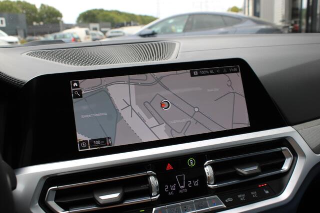 BMW 3-SERIE Touring M340i xDrive First Edition Pano | Trekhaak | Camera | Comfort Access | Memory | Driving Assistent Professional | HeadUp | Laser | Frozen Grey | Dealer Onderhouden | Uniek! Concoursstaat! Nieuwprijs ¤109,376,00