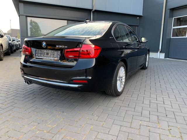 BMW 3-SERIE 330e Hybride Aut.High-Executive Navigatie Leder