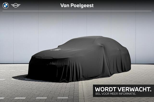 BMW 3-SERIE Touring 318i M Sportpakket / 18 inch / Trekhaak / Achteruitrijcamera