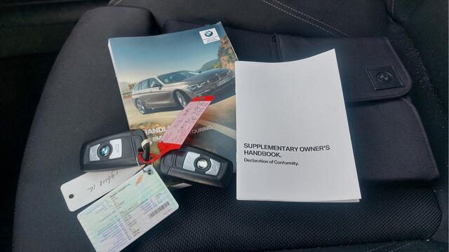 BMW 3-SERIE Touring 318i Executive CLIMA/LED BJ 2018