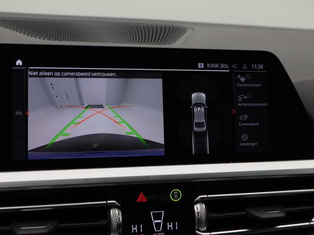 BMW 3-SERIE 330i Executive Edition 259 Pk Automaat | M-Pakket | Leder/Alcantara | Camera | Navigatie| Trekhaak | Privacy Glass | 19 Inch