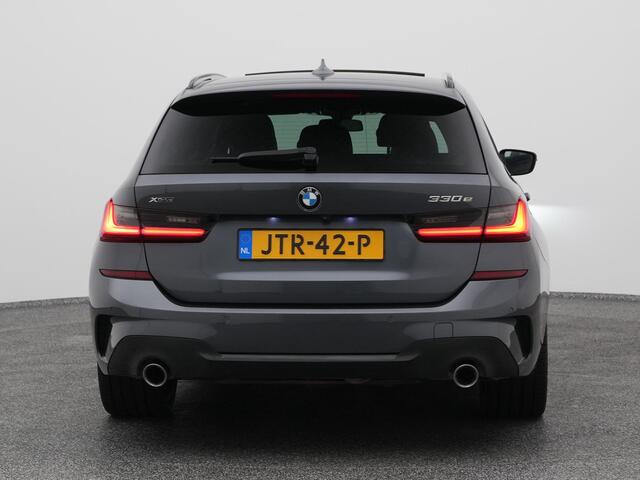 BMW 3-SERIE Touring 330e xDrive High Executive M-Sport | PANO | CAMERA | TREKHAAK