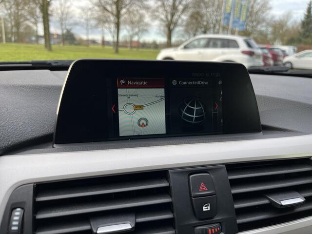 BMW 3-SERIE Touring 318i | CAMERA | CLIMA | CRUISE | LED | NAVI | PDC V&A | TREKHAAK