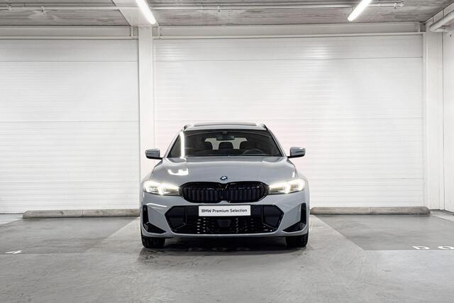 BMW 3-SERIE Touring 330e | M-Sport Pro | Comfort Pack | Active Cruise Control | Hifi System | Panoramadak | Comfort Access