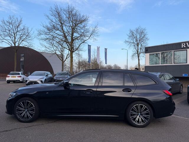 BMW 3-SERIE Touring 318i High Executive Edition M Sport | Afneembare trekhaak | Stoelverwarming | Origineel Nederlands geleverd (NAP) | Rijklaar geleverd incl. 12 maanden BOVAG-garantie