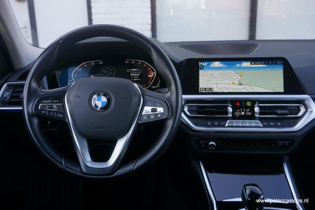 BMW 3-SERIE 320i Eerste eigenaar | Sportpakket | Carplay | Dealerauto