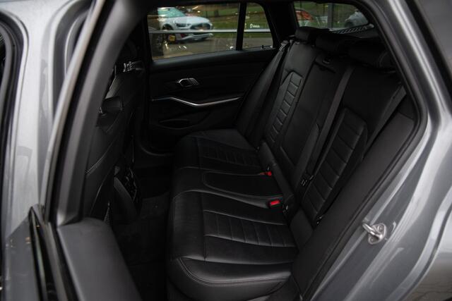 BMW 3-SERIE Touring 320e M-Sport , Cruise control, Navigatie, Sfeerverlichting,