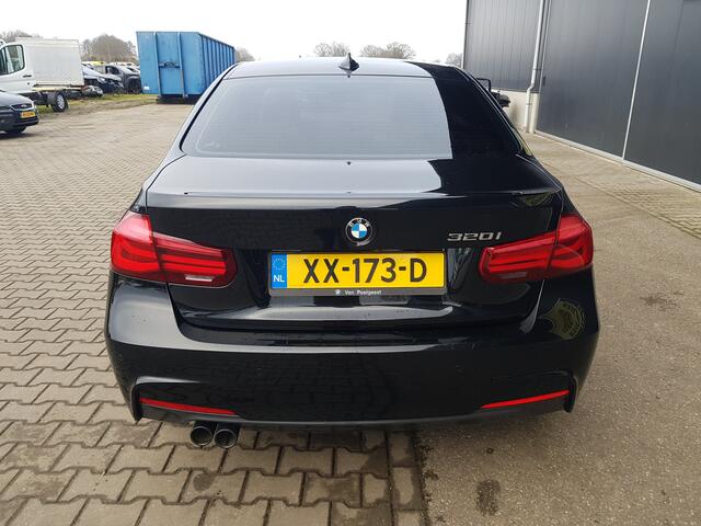 BMW 3-SERIE 320i M Sport Edition