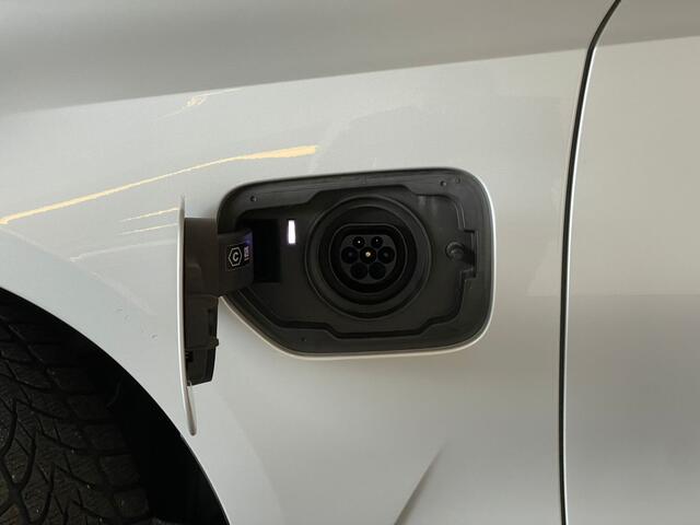 BMW 3-SERIE Touring 330e High Executive