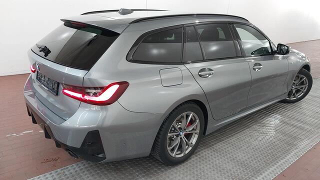 BMW 3-SERIE Touring 318d M-Sport Pro | Harman Kardon | Active Cruise Controle | Stoelverwarming | Zomer en Winterset Wordt verwacht