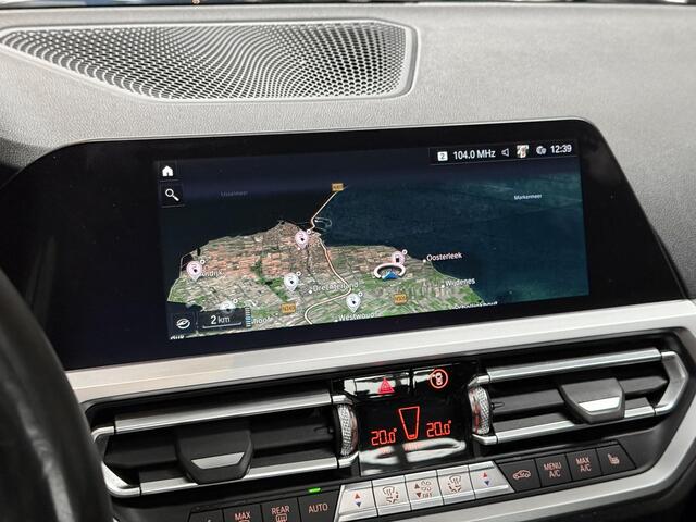 BMW 3-SERIE 330e M Sport Edition - SCHUIFDAK - LASER LAMPEN - STOELVERWARMING - HEAD UP DISPLAY - SFEERVERLICHTING