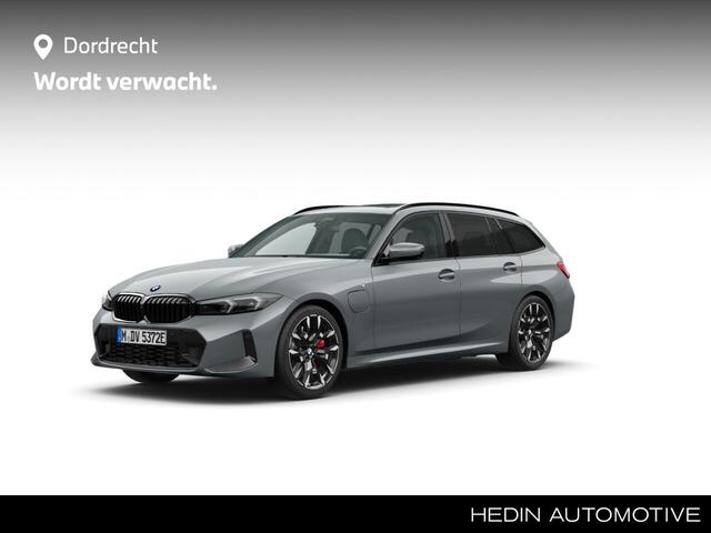 BMW 3-SERIE Touring 330e M-Sport Pro | Panorama | 19" | Trekhaak