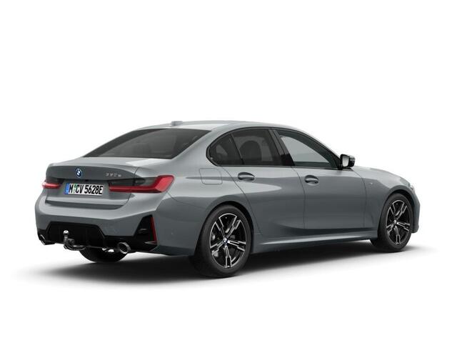 BMW 3-SERIE 330e M Sport Edition M Sportpakket | Innovation Pack | Comfort Pack | Trekhaak