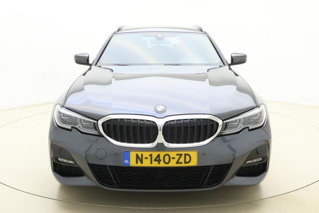 BMW 3-SERIE Touring 320e Business Edition Plus M Sport | Lederen bekleding | Electrische achterklep | Keyless start | Digitale cockpit | Navigatie | Stoelverwarming