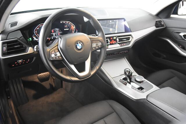 BMW 3-SERIE Touring *1ste Eigenaar*Standkachel*Parkassist* 318i