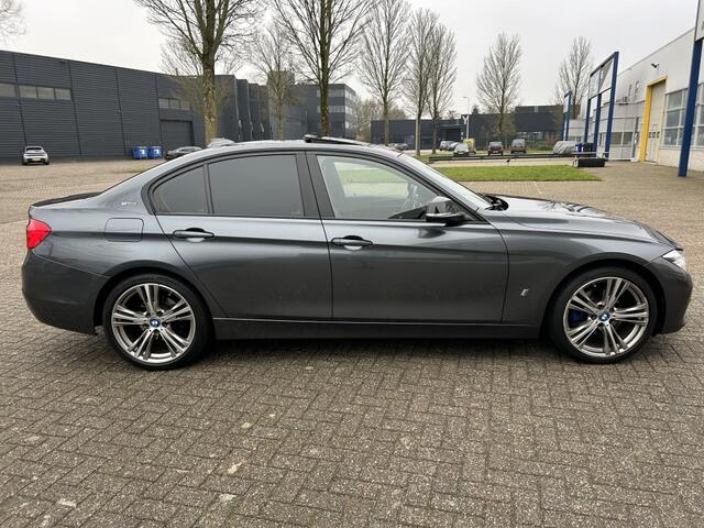 BMW 3-SERIE 330e High Exec. SCHUIFDAK HUD HARMAN/KARDON.